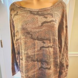 Pink Camo Top Market Spruce from Stitchfix Sz XL